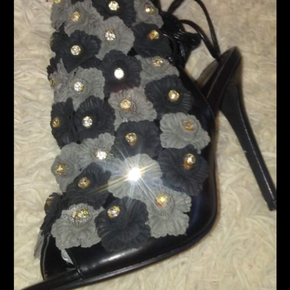 Black & grey Rose High heel Shoes (price firm) - Picture 4 of 4